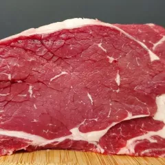 La viande de Limousine de la Ferme de Lustin : Qualité, tendreté et saveurs authentiques